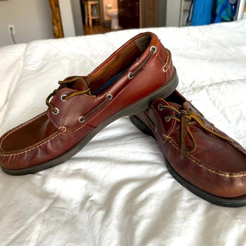 Brown leather dockers Men’s 12